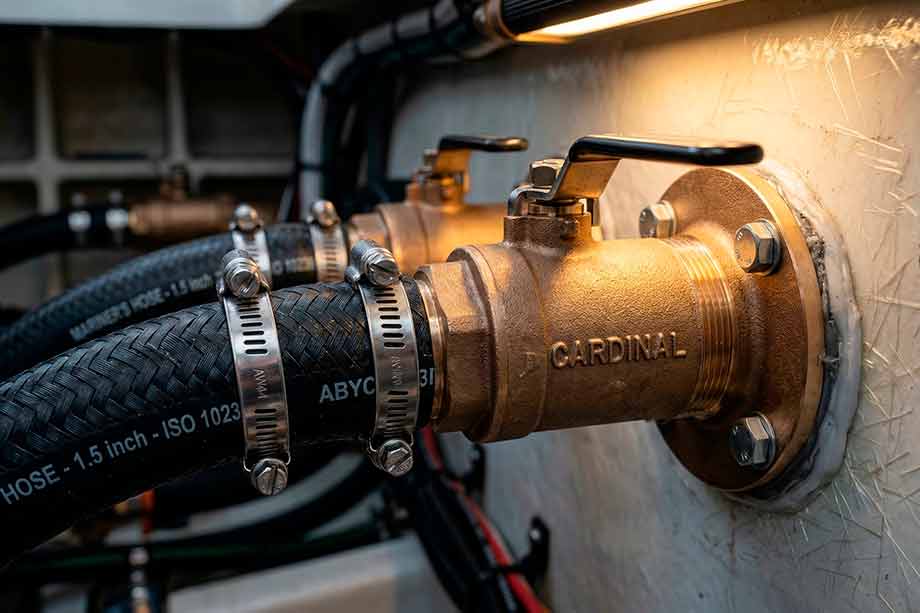 VAR-10_Cambio-de-grifos-de-fondo-y-pasacascos_22